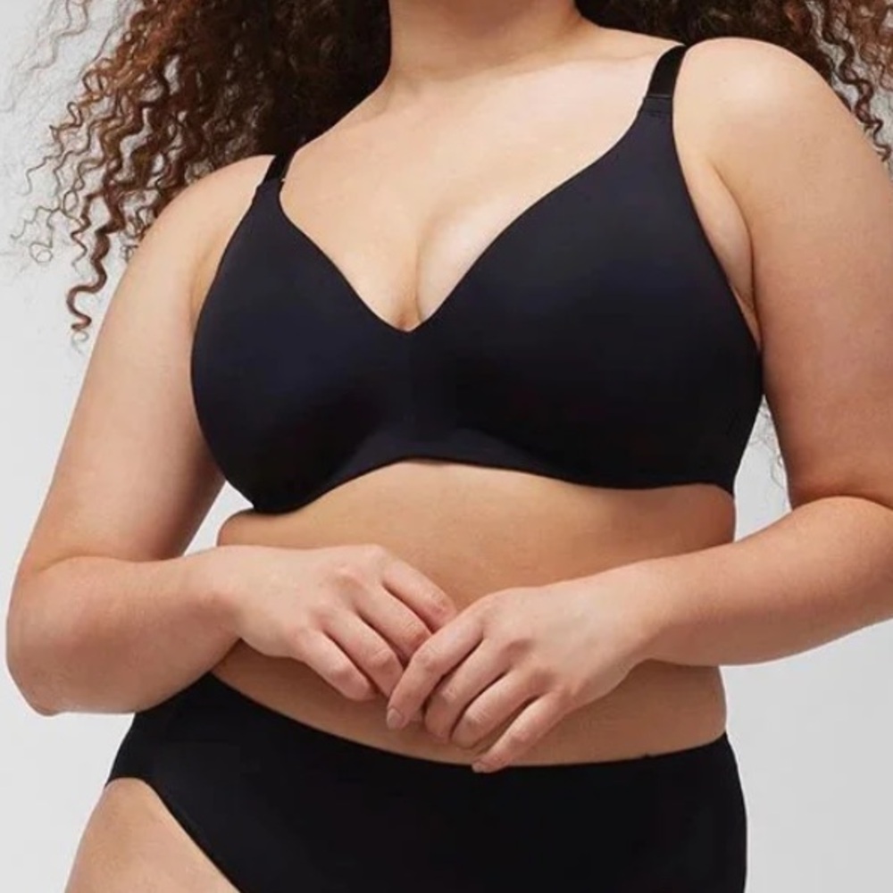 Soma Vanishing 360 Wireless Bra Black 34G NWOT Retails $75